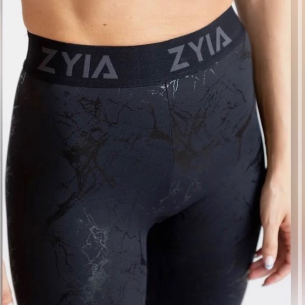 Zyia Black Marble Banded Light n Tights size 4